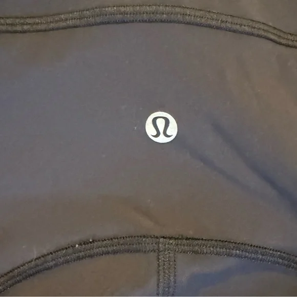 Lululemon Black Leggings Size 2 - Picture 2 of 3